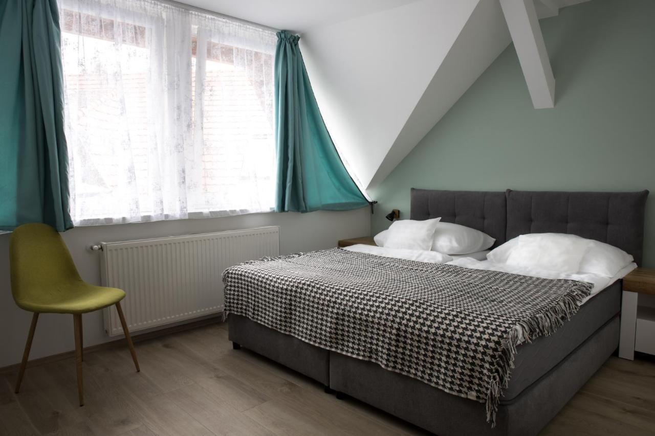 To-Part Panzio Koszeg Apartment ภายนอก รูปภาพ